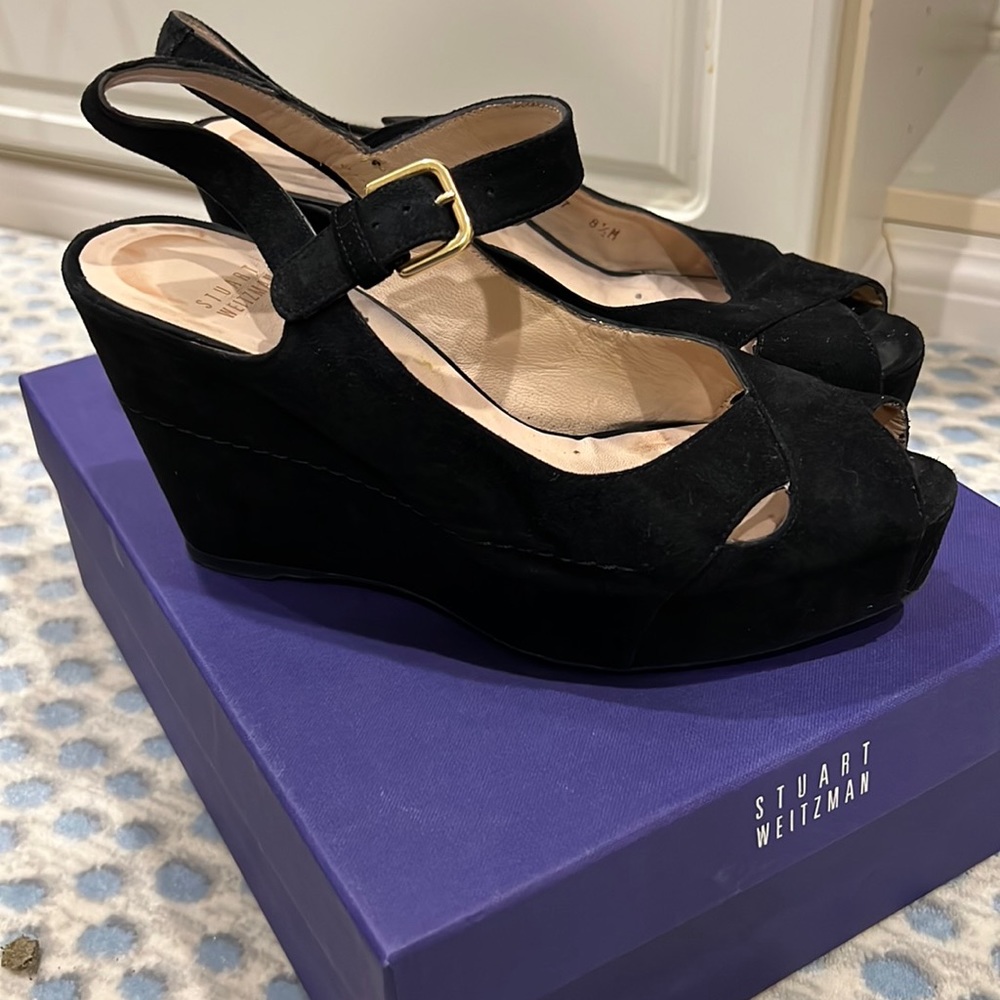 Stuart Weitzman Turnover Sandal